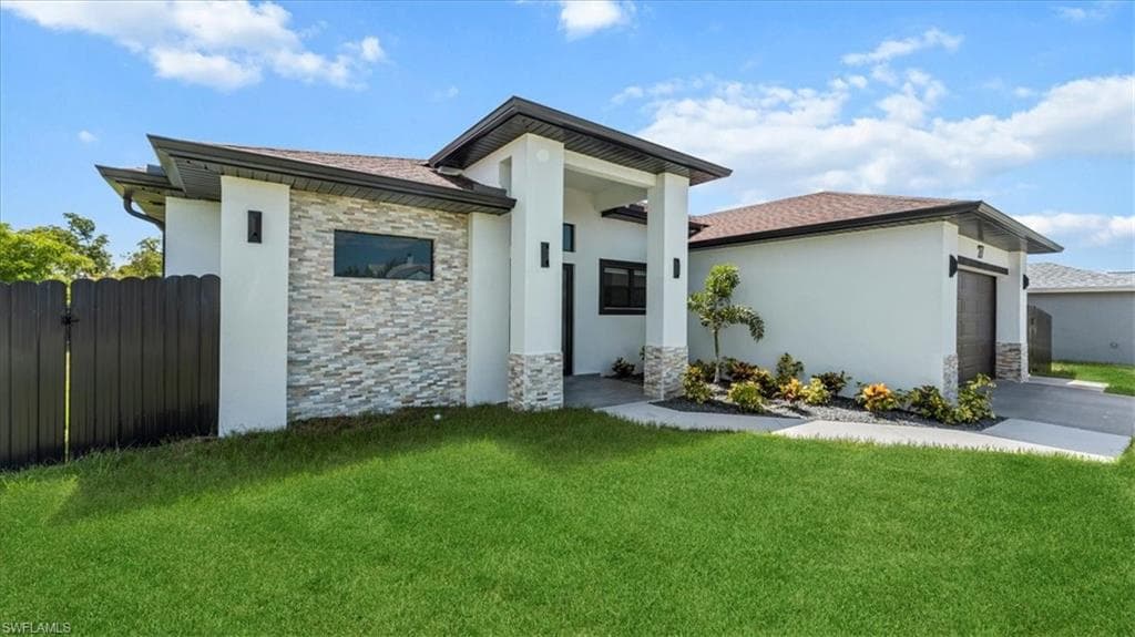 27 8th Pl, Cape Coral, FL 33991-5