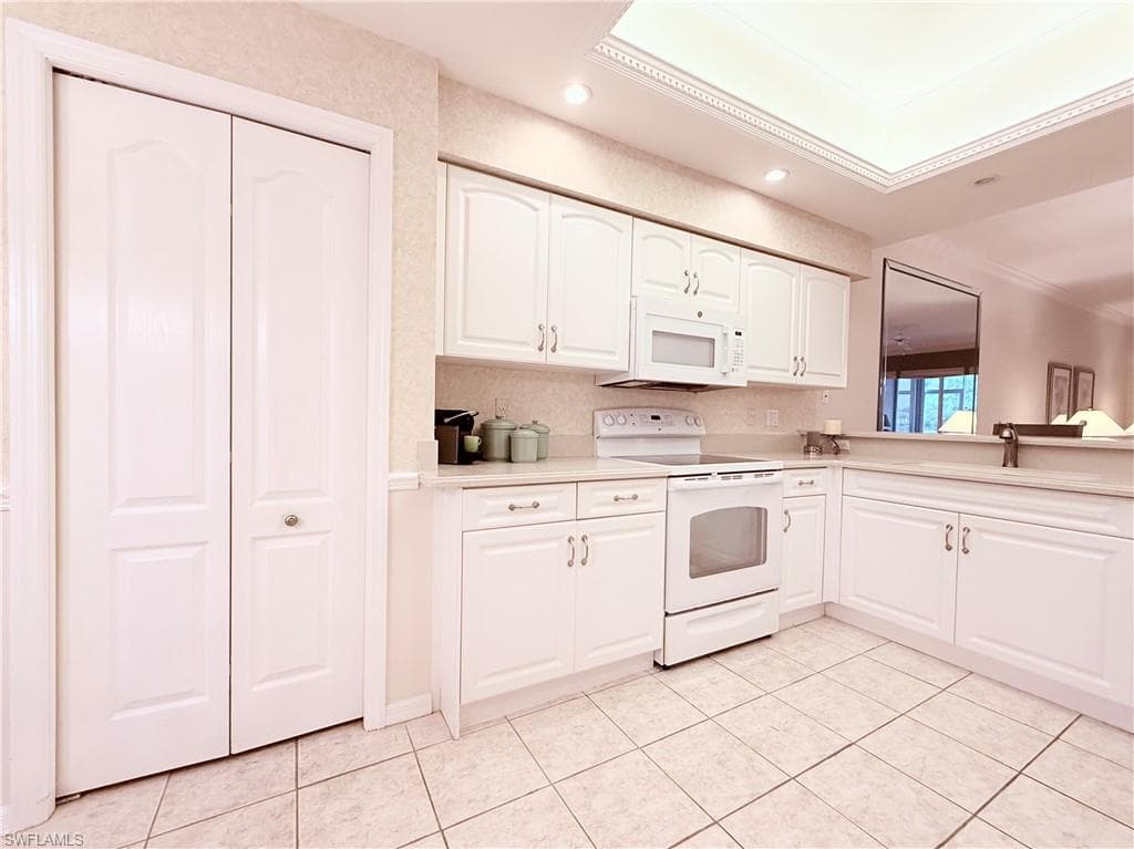8400 Naples Heritage Dr 1513, Naples, FL 34112-6