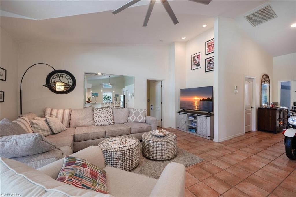 229 Countryside Dr, Naples, FL 34104-9