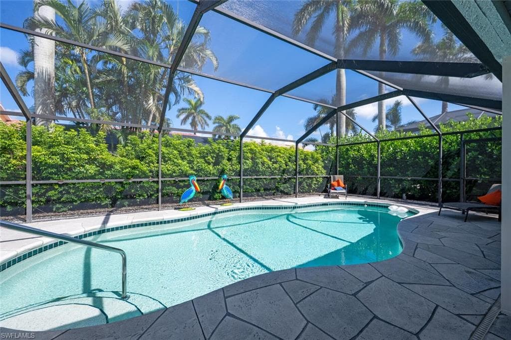 229 Countryside Dr, Naples, FL 34104-25