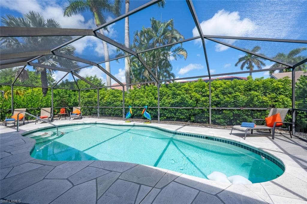 229 Countryside Dr, Naples, FL 34104-27