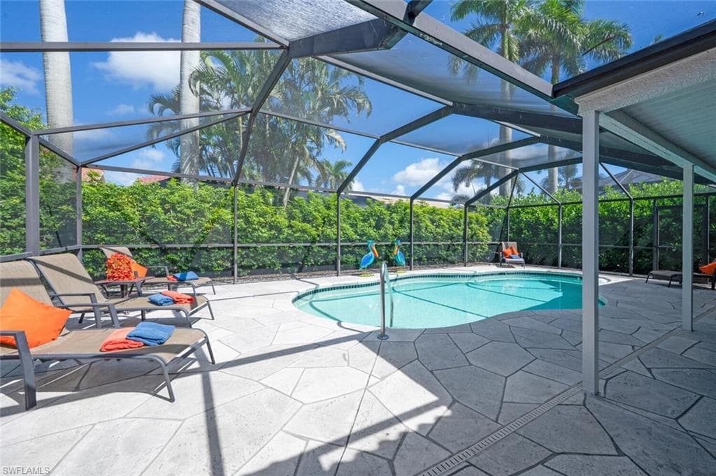 229 Countryside Dr, Naples, FL 34104-30
