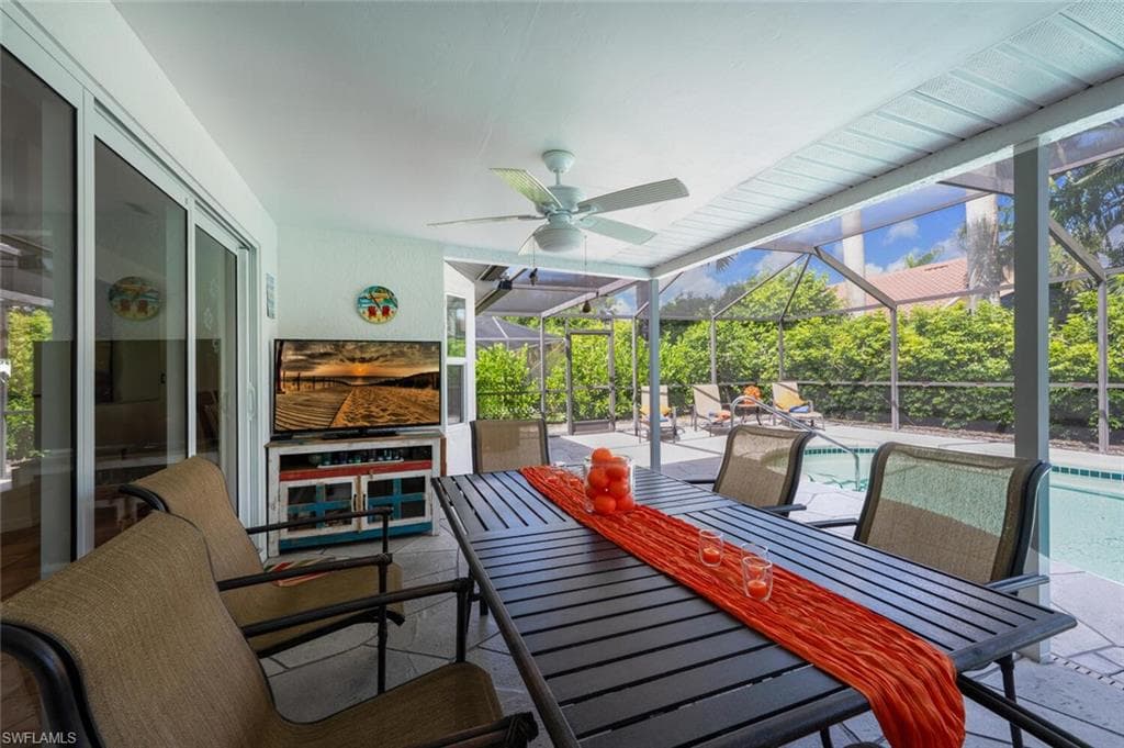 229 Countryside Dr, Naples, FL 34104-36