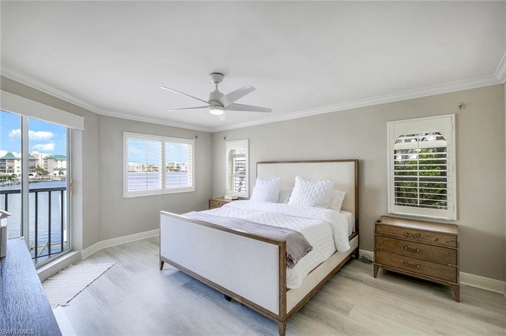9103 Vanderbilt Dr 2, Naples, FL 34108-10
