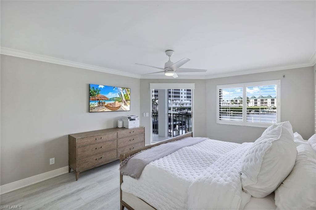 9103 Vanderbilt Dr 2, Naples, FL 34108-11