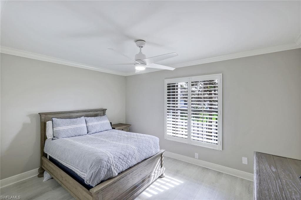 9103 Vanderbilt Dr 2, Naples, FL 34108-14