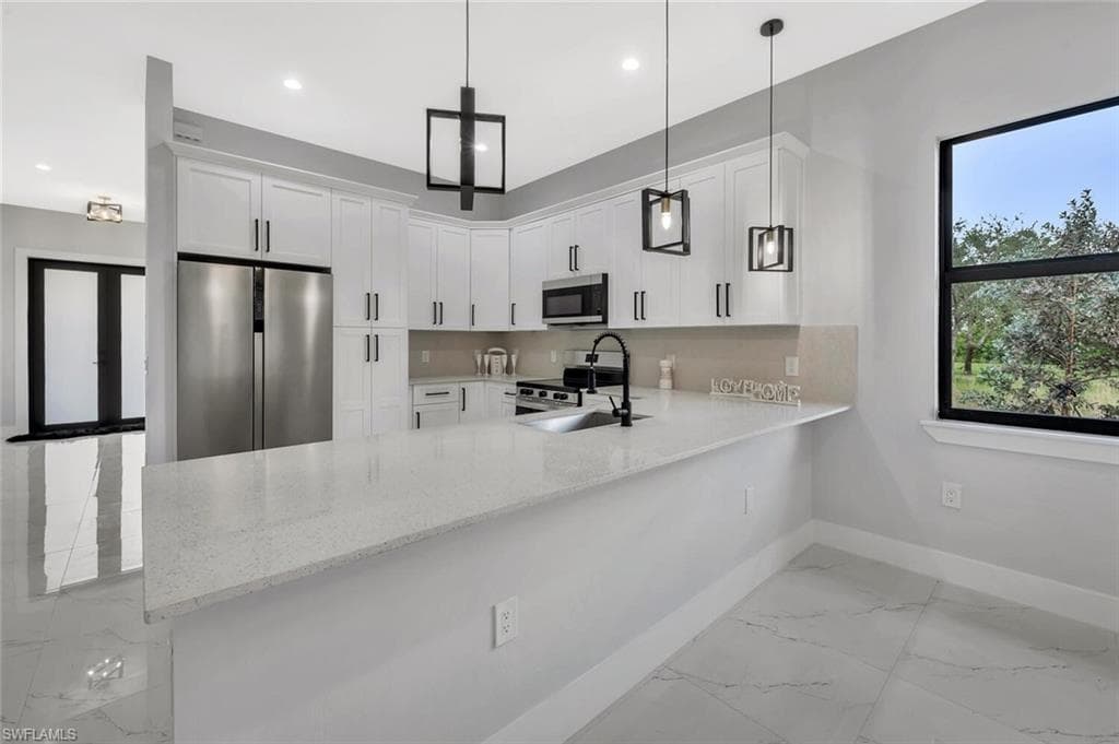 4276 72nd Ave NE, Naples, FL 34120-4