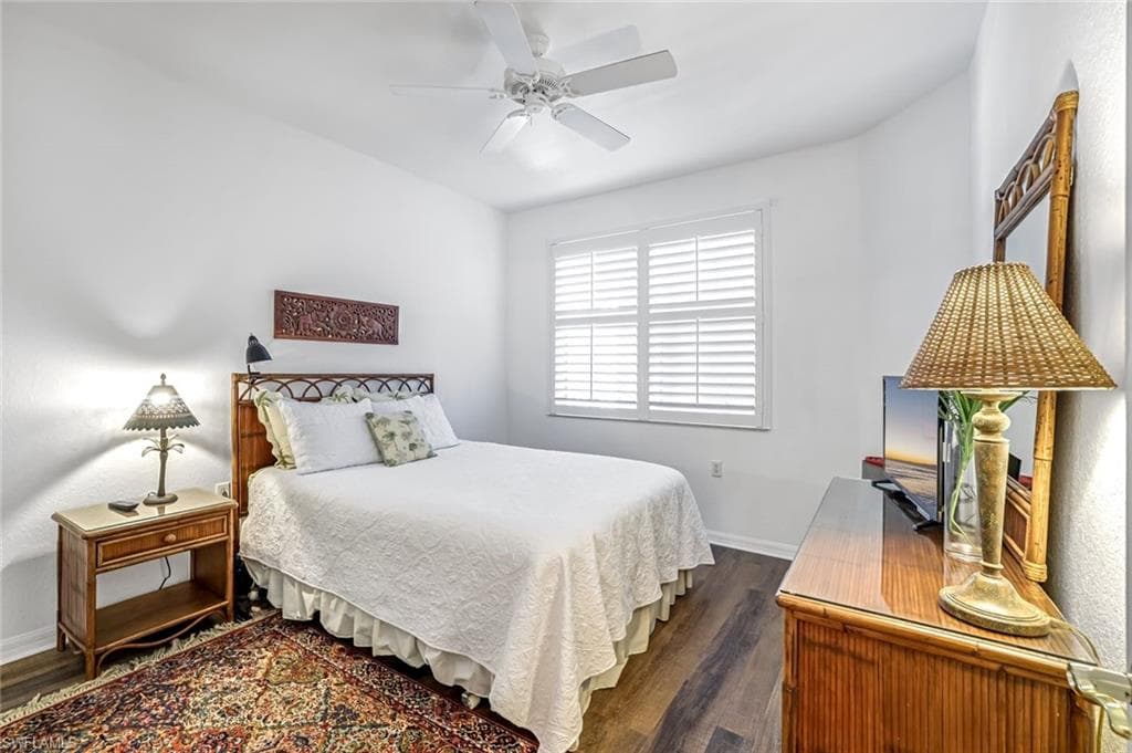 4843 Hampshire Ct 204, Naples, FL 34112-10