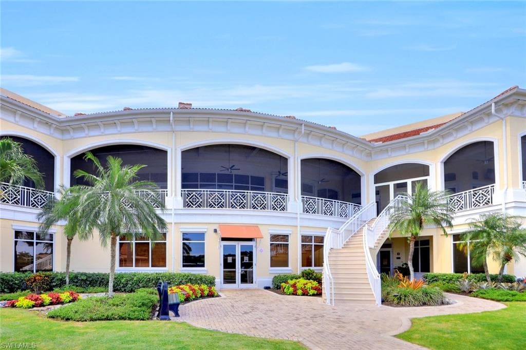 4843 Hampshire Ct 204, Naples, FL 34112-13