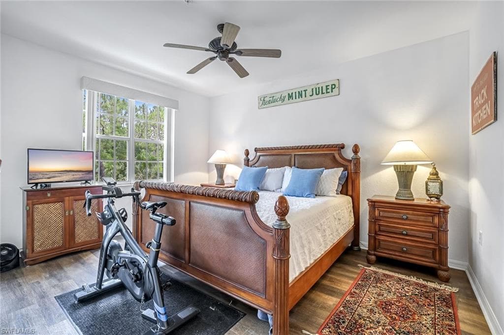 4843 Hampshire Ct 204, Naples, FL 34112-8