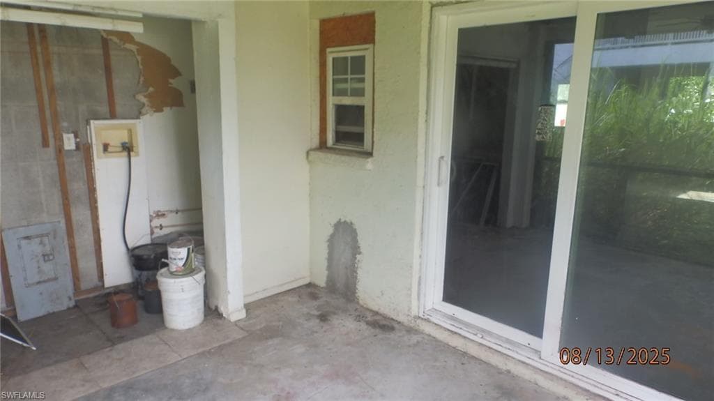 537 Capitol St, North Fort Myers, FL 33903-20