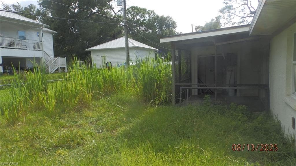 537 Capitol St, North Fort Myers, FL 33903-21