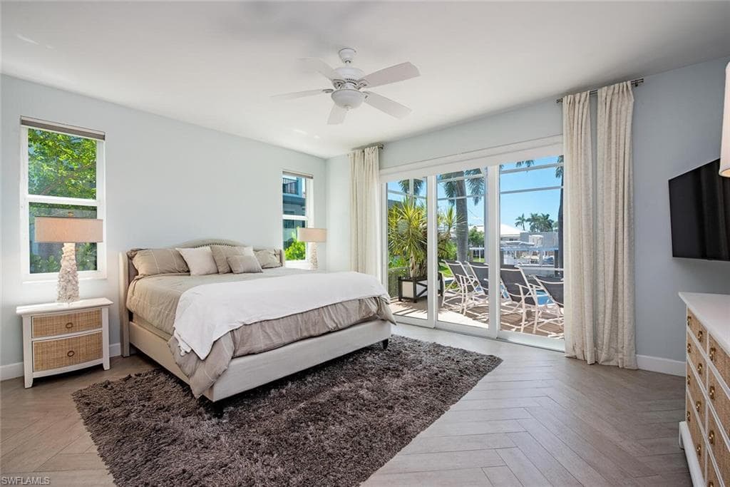 1281 Aruba Ct, Marco Island, FL 34145-10