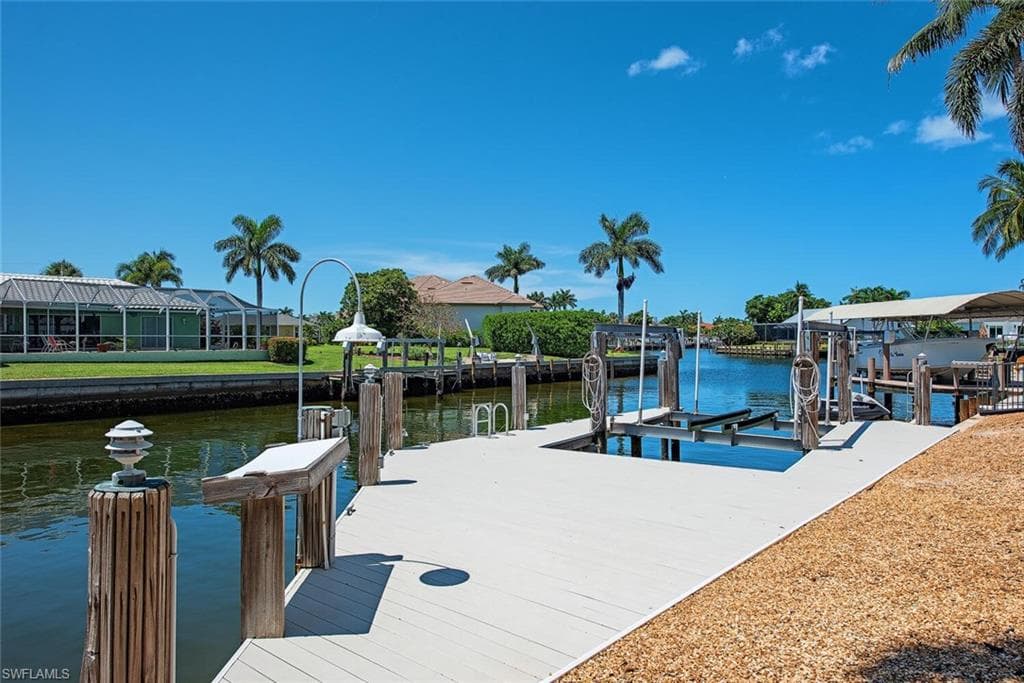1281 Aruba Ct, Marco Island, FL 34145-19