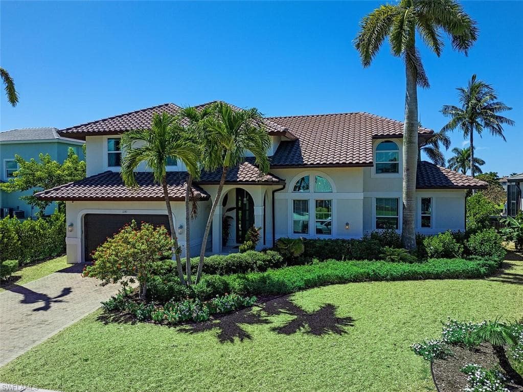 1281 Aruba Ct, Marco Island, FL 34145-26