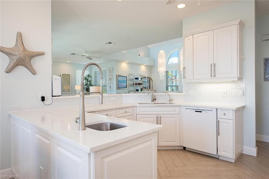 1281 Aruba Ct, Marco Island, FL 34145-7