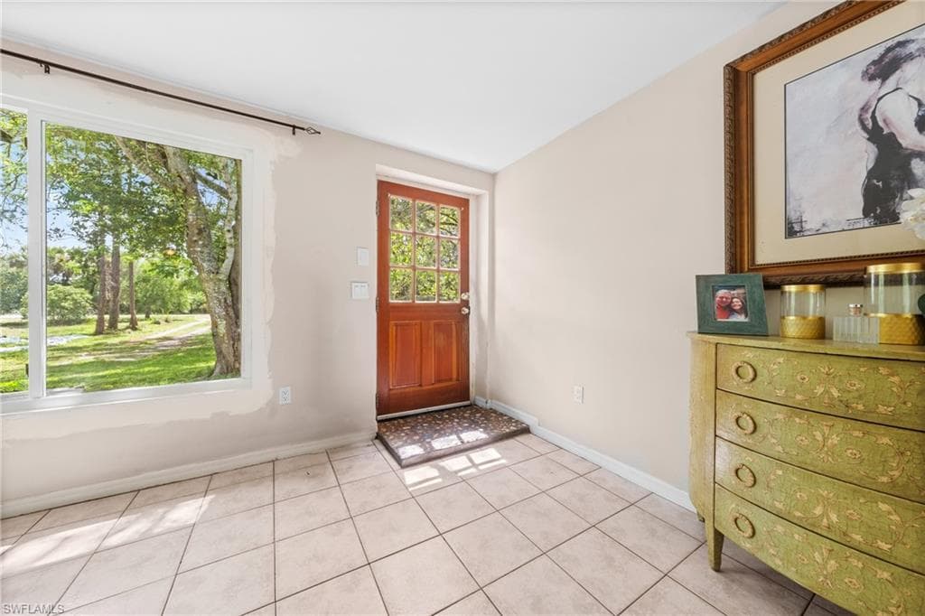 461 16th St SE, Naples, FL 34117-14