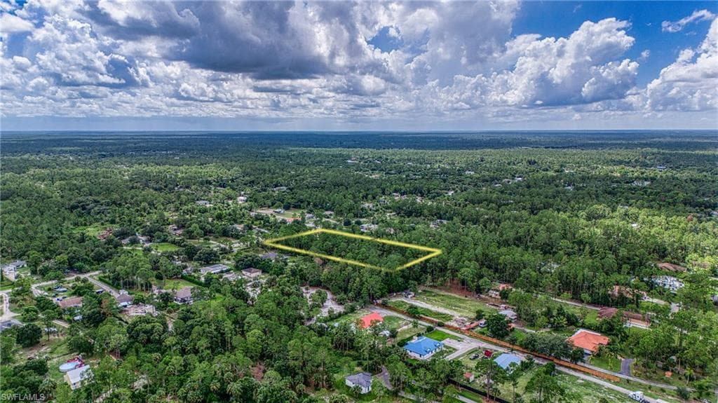 461 16th St SE, Naples, FL 34117-27