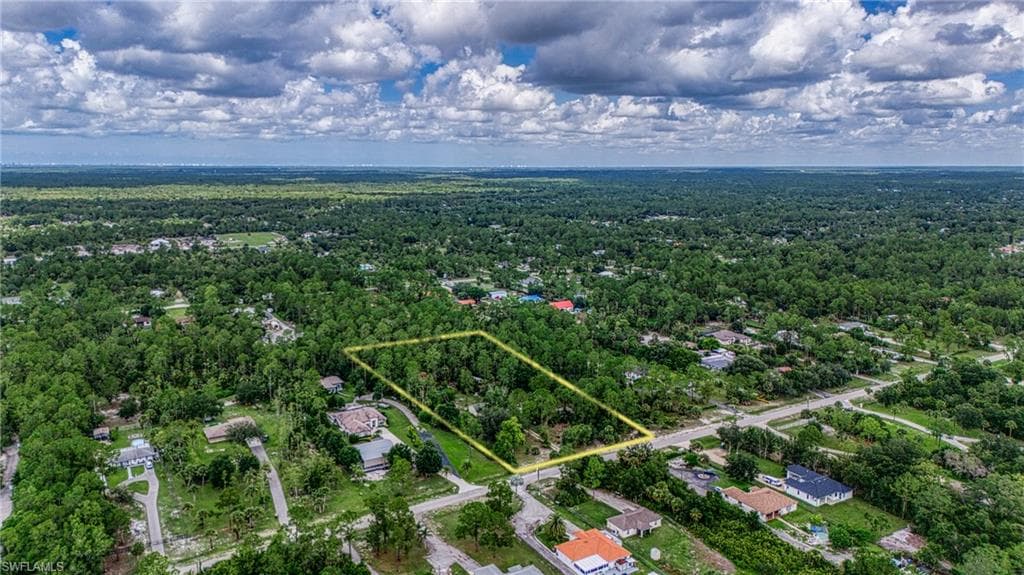 461 16th St SE, Naples, FL 34117-29
