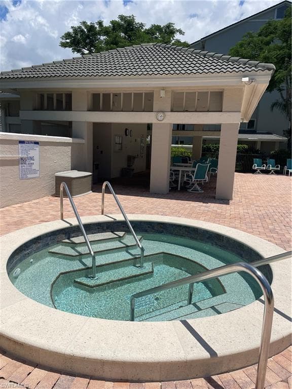 900 Arbor Lake Dr 9-501, Naples, FL 34110-2