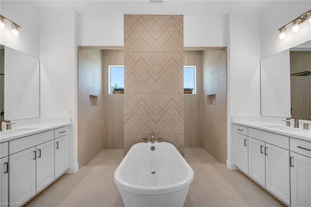4584 Alhambra Cir, Naples, FL 34103-19