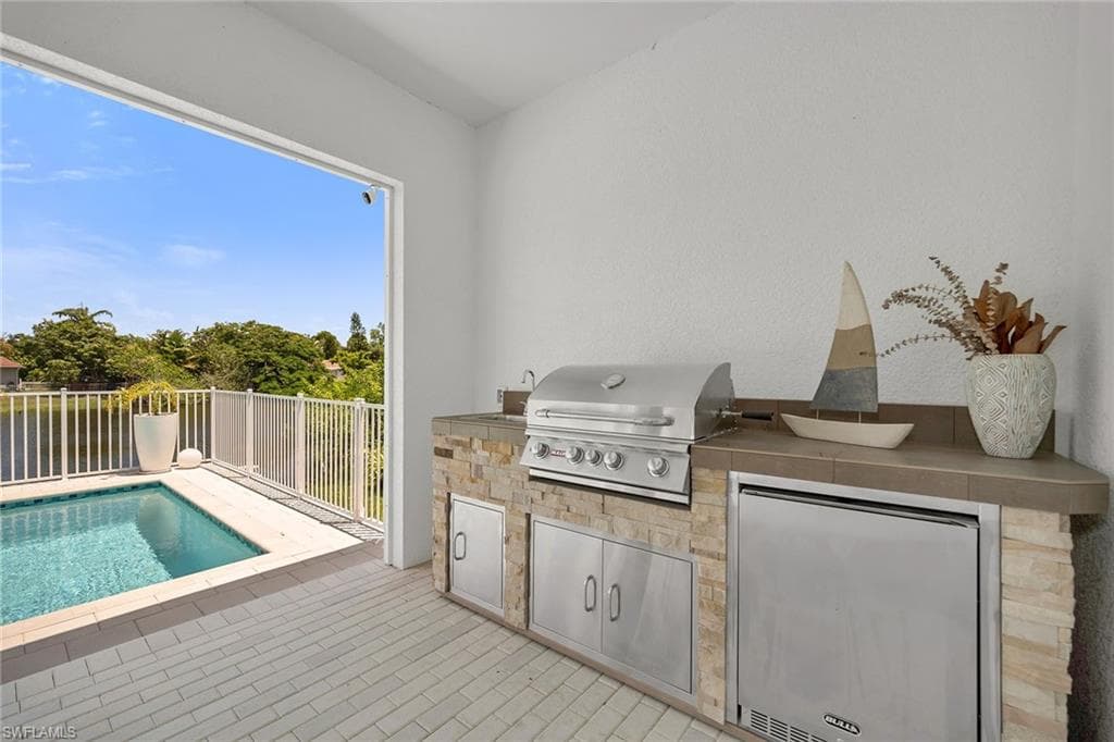 4584 Alhambra Cir, Naples, FL 34103-32