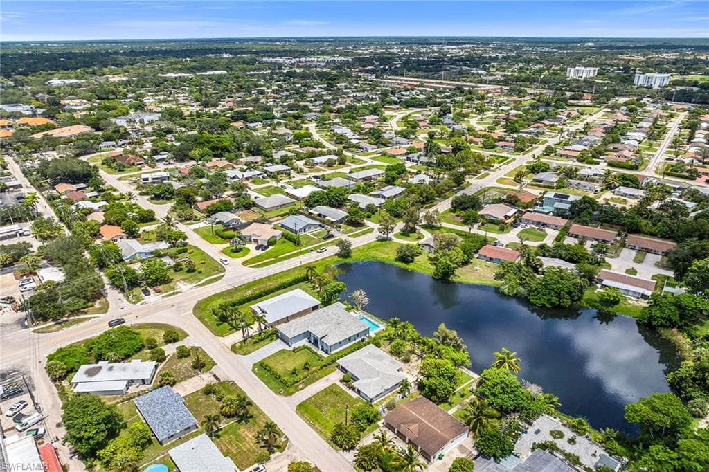 4584 Alhambra Cir, Naples, FL 34103-50