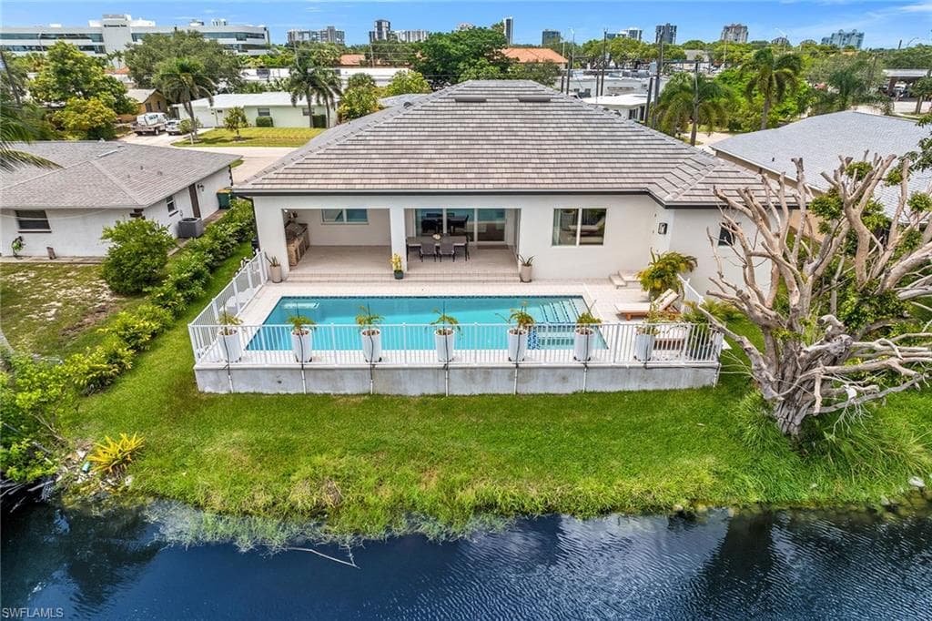 4584 Alhambra Cir, Naples, FL 34103-51
