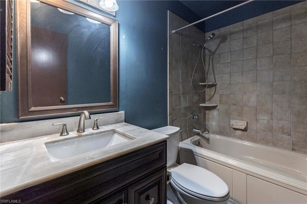 5449 27th Ave SW, Naples, FL 34116-14