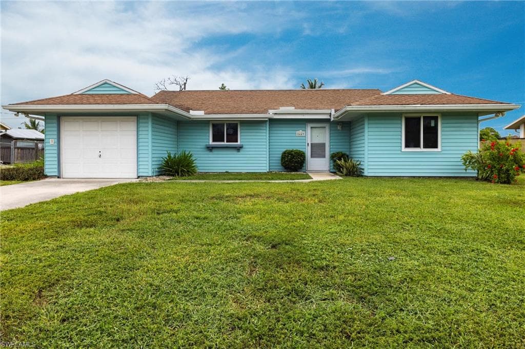 5449 27th Ave SW, Naples, FL 34116-1