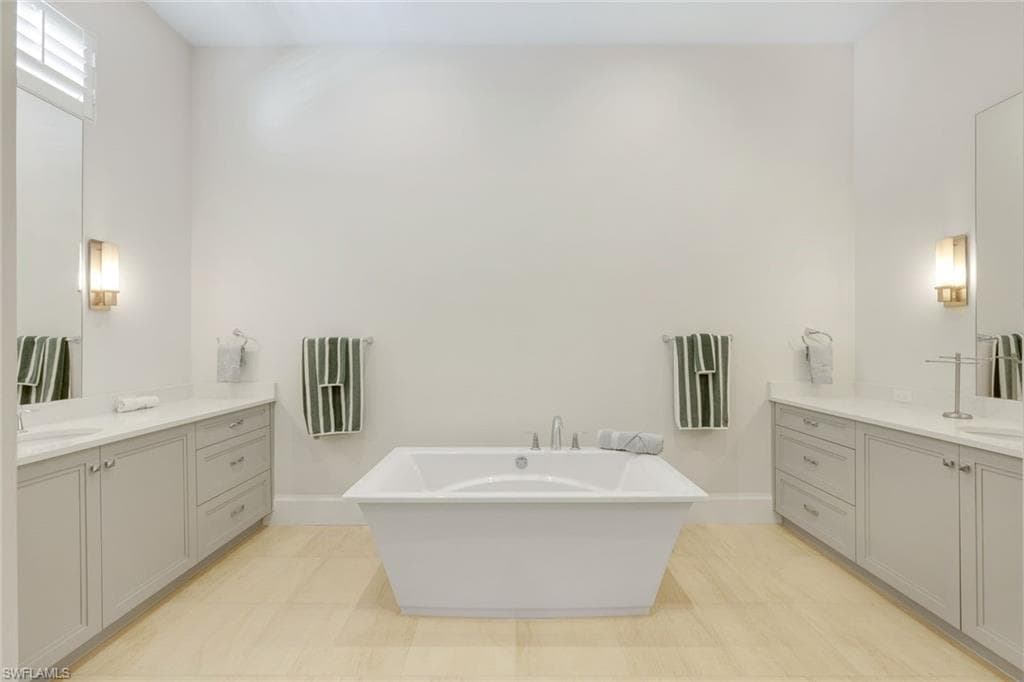 16484 Talis Park Dr, Naples, FL 34110-19