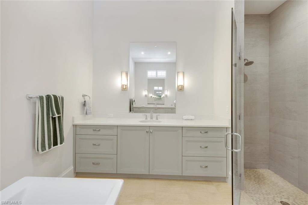 16484 Talis Park Dr, Naples, FL 34110-20