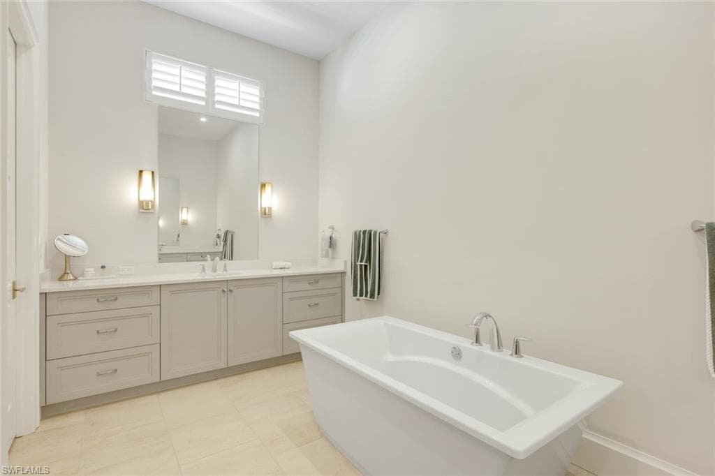 16484 Talis Park Dr, Naples, FL 34110-21