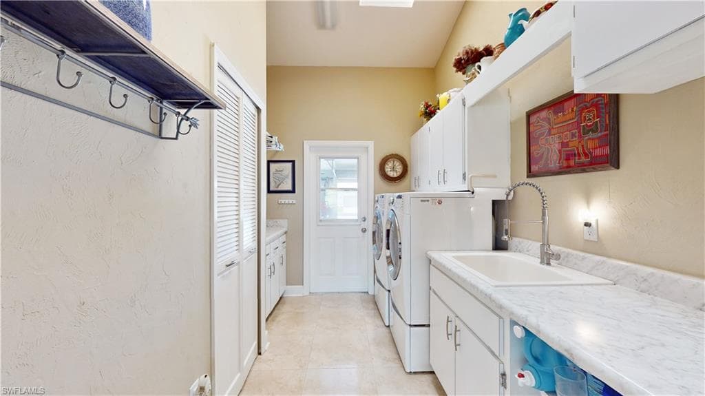 28369 Sombrero Dr, Bonita Springs, FL 34135-21