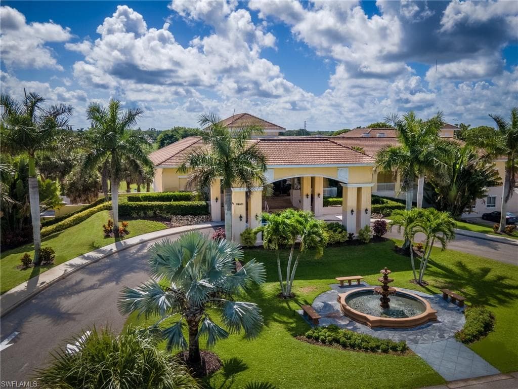 28369 Sombrero Dr, Bonita Springs, FL 34135-25