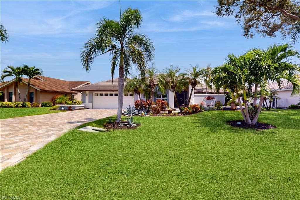28369 Sombrero Dr, Bonita Springs, FL 34135-4