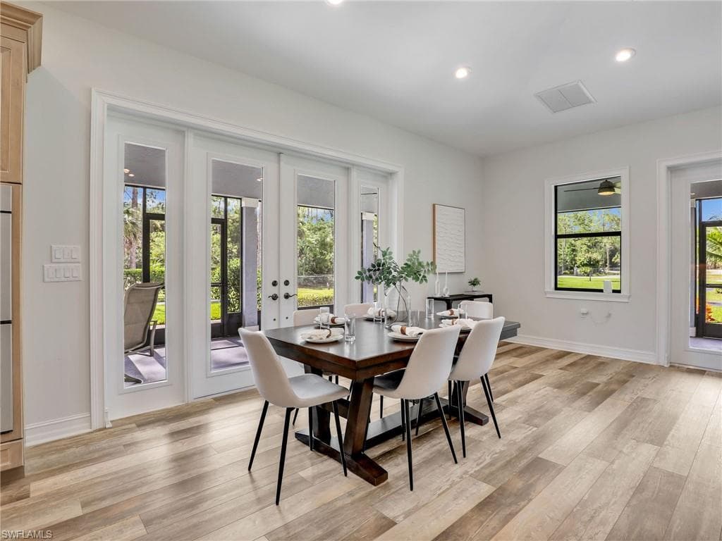 4445 5th Ave SW, Naples, FL 34119-10