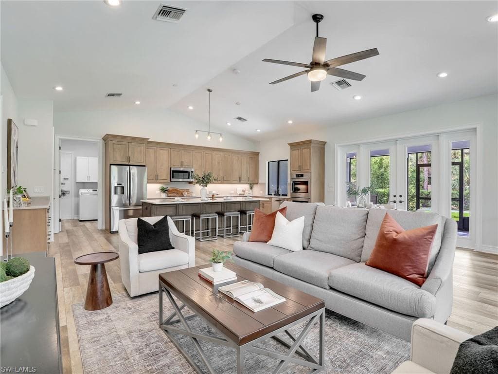 4445 5th Ave SW, Naples, FL 34119-13