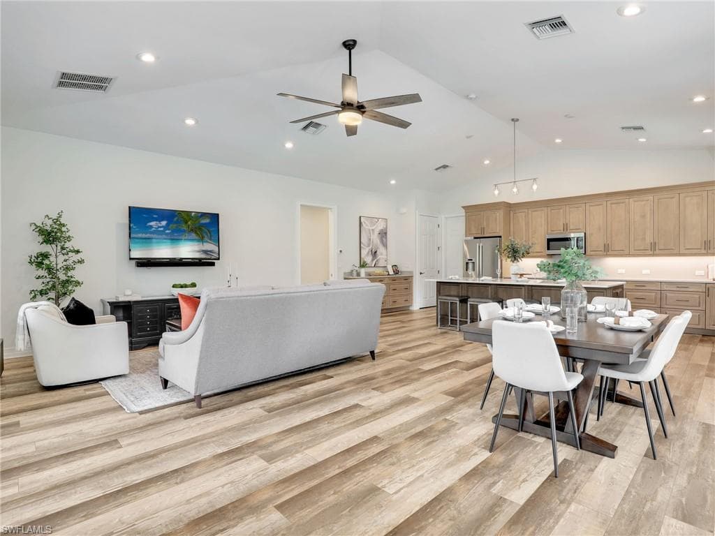 4445 5th Ave SW, Naples, FL 34119-14
