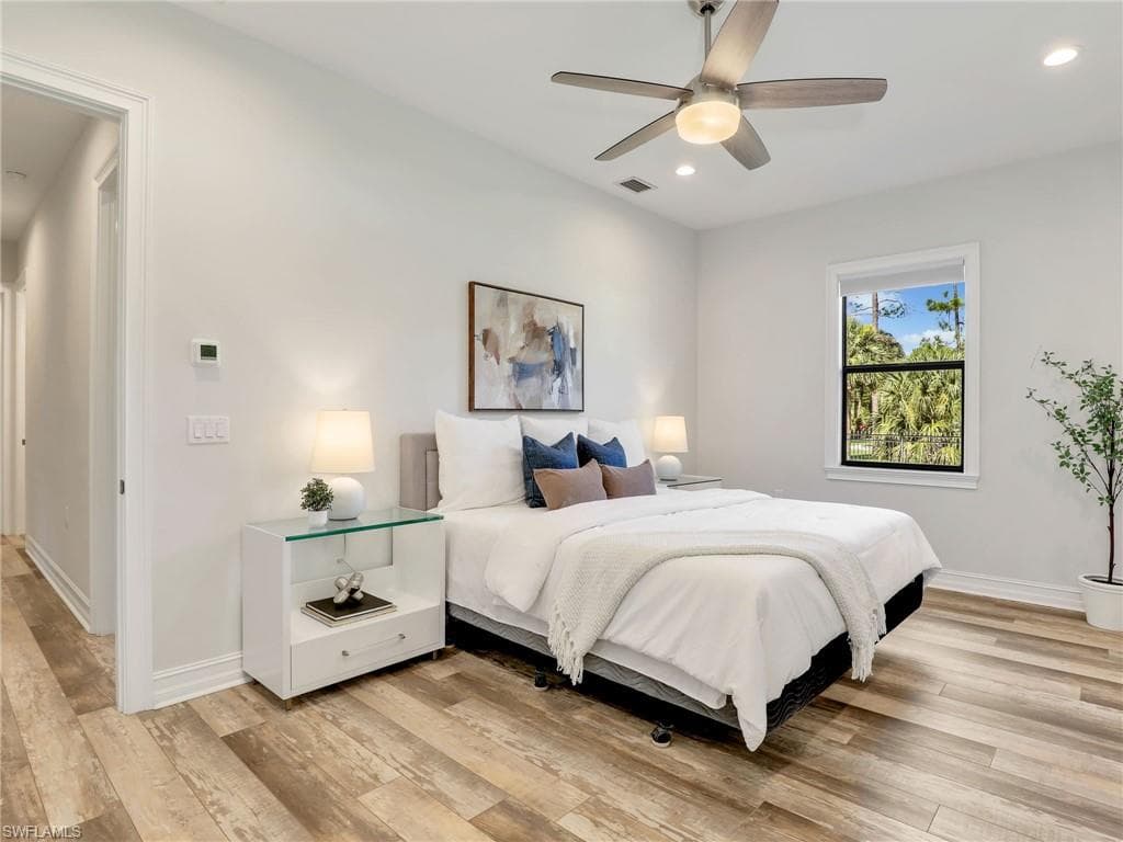 4445 5th Ave SW, Naples, FL 34119-18