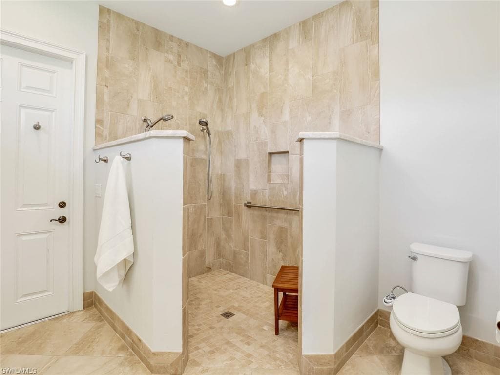 4445 5th Ave SW, Naples, FL 34119-20