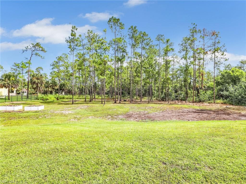 4445 5th Ave SW, Naples, FL 34119-34