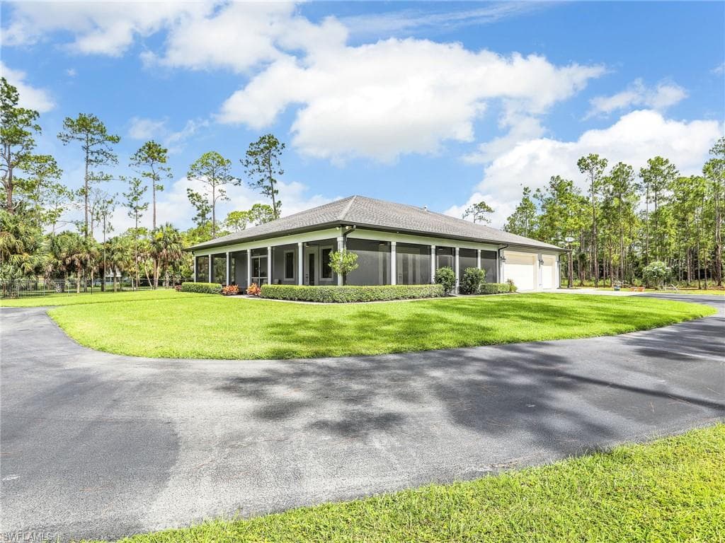 4445 5th Ave SW, Naples, FL 34119-36