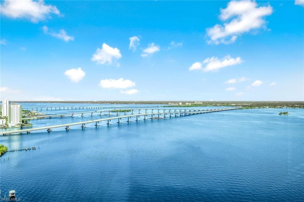 2743 1st St 2303, Fort Myers, FL 33916-37