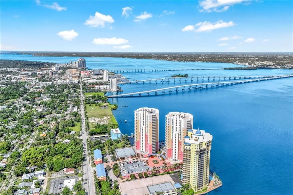 2743 1st St 2303, Fort Myers, FL 33916-3