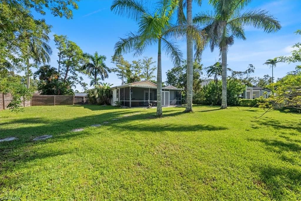 3024 Woodside Ave, Naples, FL 34112-13