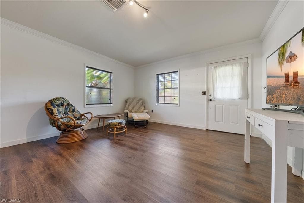 3024 Woodside Ave, Naples, FL 34112-19