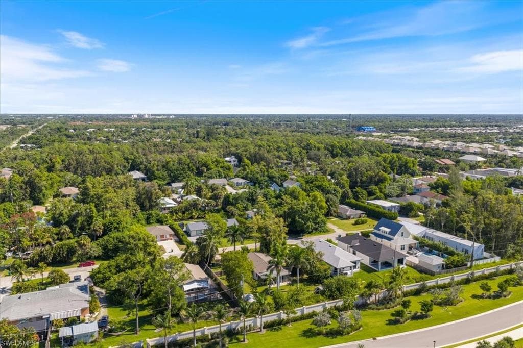 3024 Woodside Ave, Naples, FL 34112-33