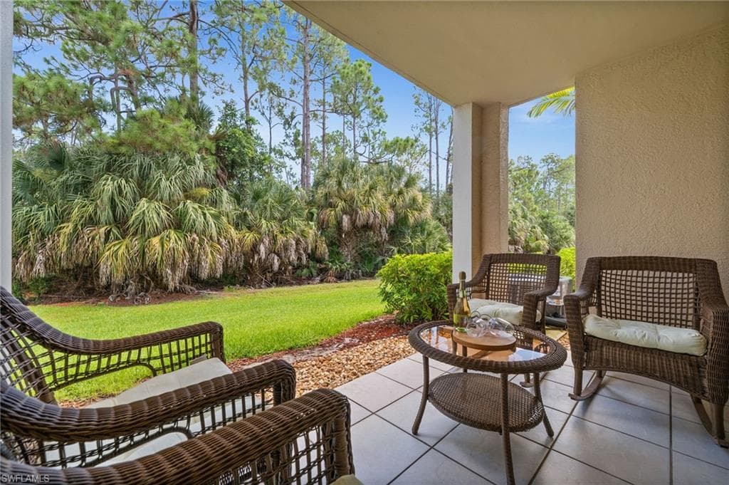 1230 Wildwood Lakes Blvd 102, Naples, FL 34104-22