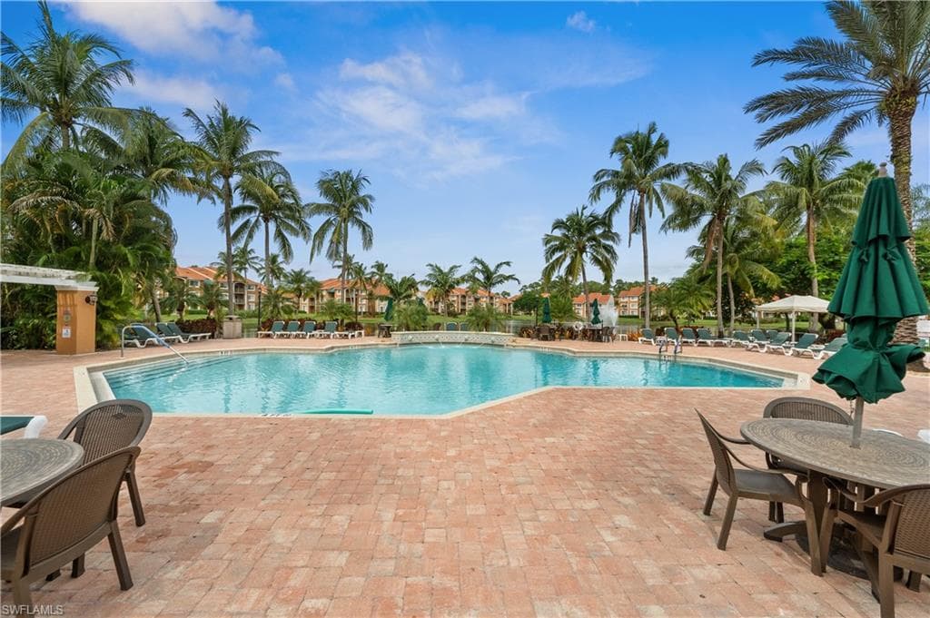 1230 Wildwood Lakes Blvd 102, Naples, FL 34104-33